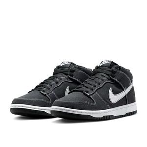 Nike dunk mid